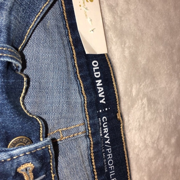 OLD NAVY Jeans - Picture 3 of 5